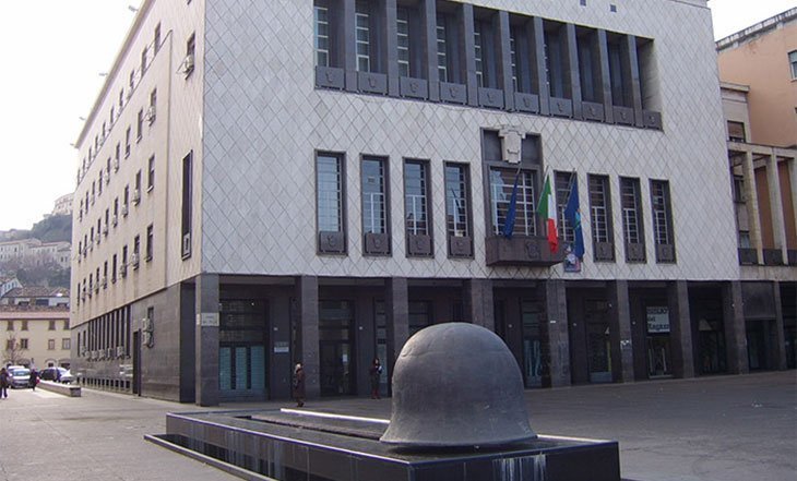 Decreti ingiuntivi a Palazzo dei Bruzi, Vigna replica a Guccione: «Avete lasciato 130 milioni di debiti…»
