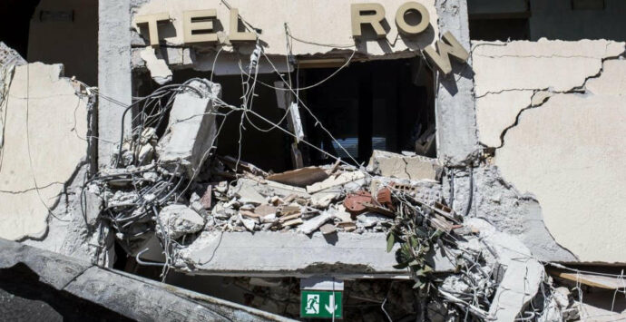 L’APOCALISSE | L’incasso di Rende-Roccella sarà devoluto alle popolazioni colpite dal terremoto