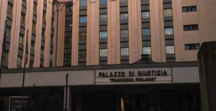 FRONTIERA | Il gup di Catanzaro concede gli arresti domiciliari a Pietro Calabria