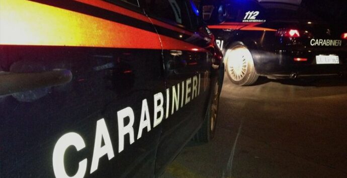Tortora, maltratta il padre disabile: i carabinieri arrestano il figlio