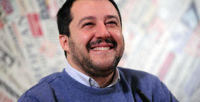 Salvini indagato per i voli di stato dalla Procura di Roma