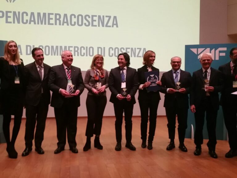 Premio “Olivetti” al presidente della Camera di Commercio di Cosenza Klaus Algieri