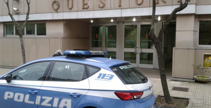La polizia di Cosenza: «Controlli serrati nelle aree turistiche, saremo al fianco dei cittadini»