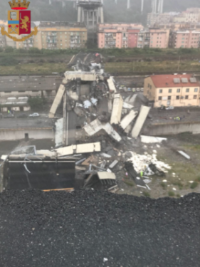 Italia sotto shock, crolla ponte A10 di Genova: decine di vittime [FOTO-VIDEO-TWEET]