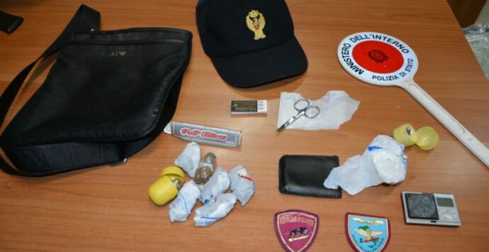 Cosenza, spaccio di droga a “San Vito”: la polizia arresta un 31enne