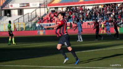 Cosenza-Cremonese 2-0: gli highlights del match e i gol dei Lupi