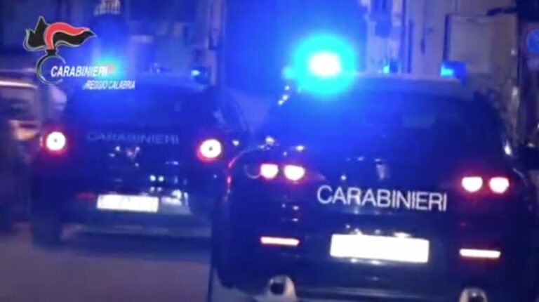 Rose, cattura Strangio: i cittadini applaudono i carabinieri [VIDEO]