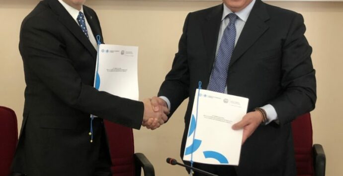 Sottoscritto accordo quadro tra le Camere di Commercio di Cosenza e Bolzano
