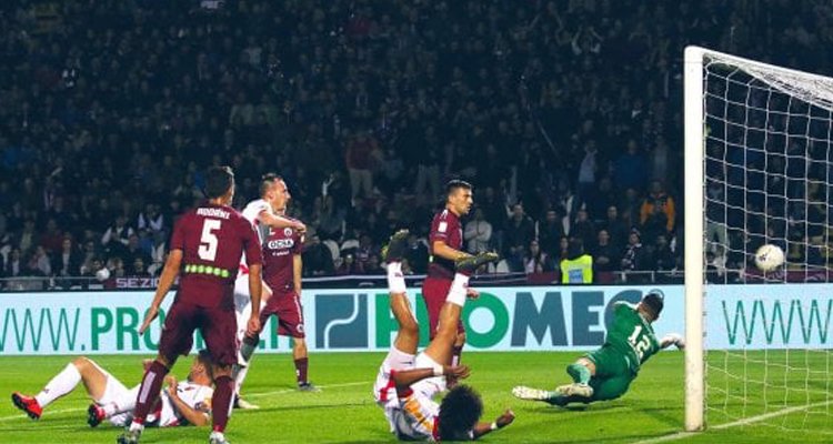 Coda e Insigne lanciano il Benevento verso la finale. 2-1 al Cittadella