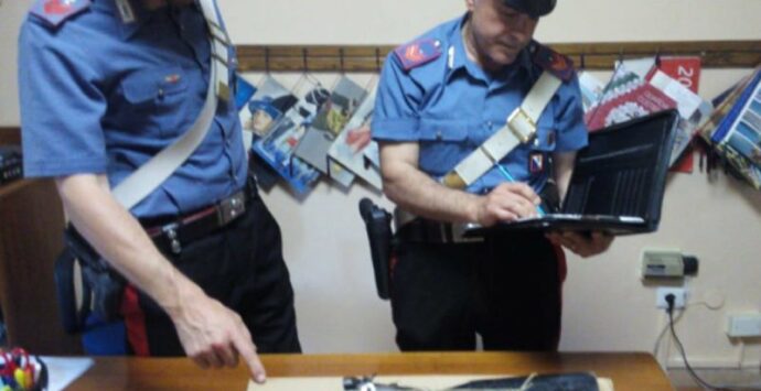 Tentato omicidio a Grisolia, i carabinieri ritrovano l’arma del delitto