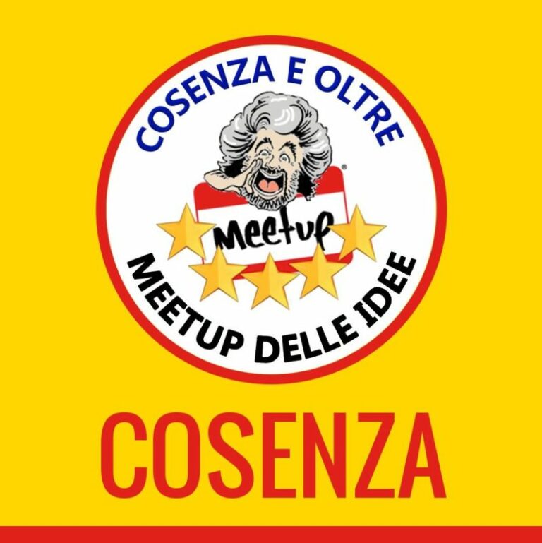 M5s Cosenza: «I cartelloni pubblicitari su corso Mazzini sono abusivi?»