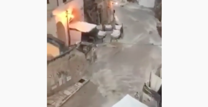Maltempo, a Matera le strade diventano fiumi (VIDEO)
