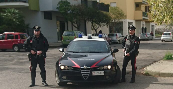 Evade dagli arresti domiciliari, fermato dai carabinieri di Corigliano