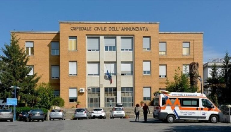 Assemblea sit-in azienda Ospedaliera Cosenza