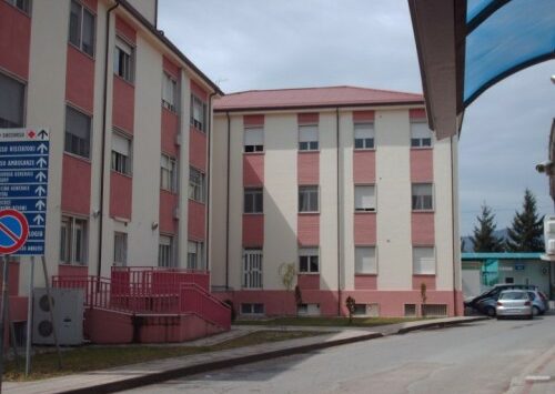 Ospedale di Rogliano, lunedì apre il reparto Covid con 15 posti letto