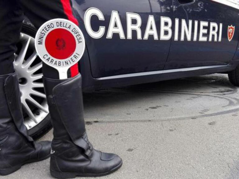 Tenta di disfarsi della cocaina. I Carabinieri arrestano un 32enne