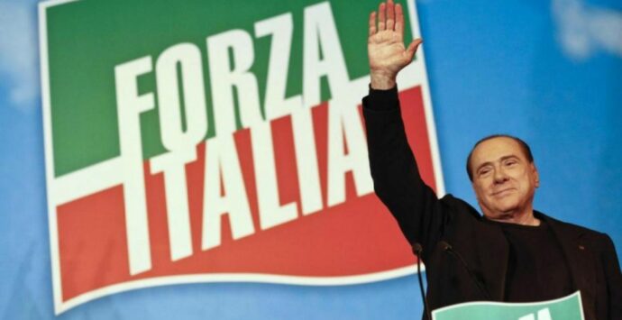 Acque agitate nel centrodestra, tre deputati lasciano Forza Italia