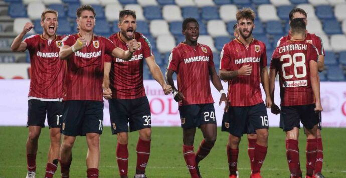 Serie B, la Reggiana non parte per Salerno: sarà 3-0 a tavolino