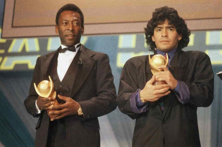 Addio Maradona, il messaggio di Pelè: «Giocheremo a calcio in cielo»