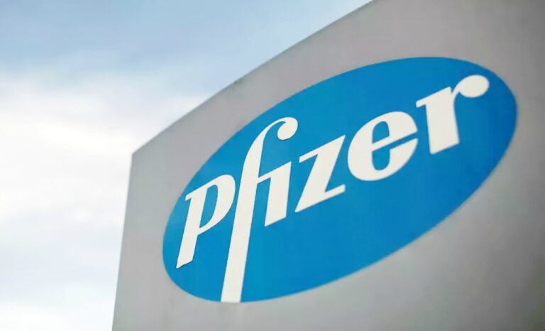 La Pfizer: «Nessun ritardo nella consegna dei vaccini in Italia»