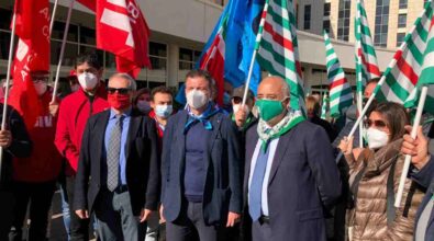 Cgil, Cisl, Uil Calabria: sit-in di protesta sulla Sanità davanti alla Cittadella regionale