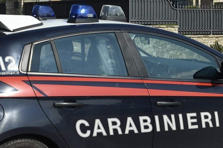 Incendiate due auto a Cassano Ionio: ipotesi dolo. Indagini avviate