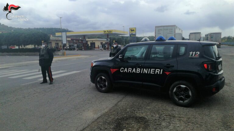 Rapina alla stazione di servizio: tre persone arrestate dai carabinieri