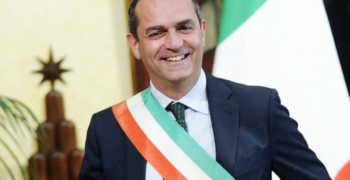 De Magistris: «Mi candido a presidente della Regione Calabria» | <strong><u><a href="https://www.cosenzachannel.it/2021/01/19/luigi-de-magistris-mi-candido-per-amore-della-calabria/"> L’INTERVENTO DELL’EX PM </a></u></strong>