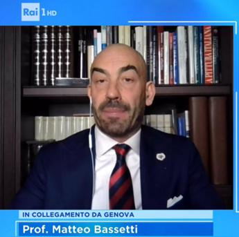 Covid Italia, il professor Bassetti: “A marzo vedremo la luce”