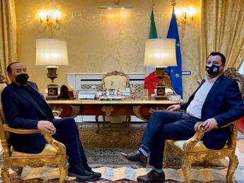 Governo Draghi, incontro Berlusconi-Salvini: “Sostegno senza veti”