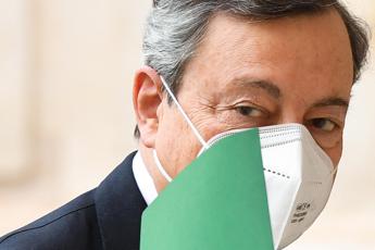 Governo, Draghi al Senato: “Primo pensiero combattere la pandemia” – La diretta
