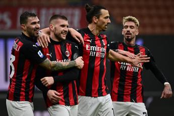 Milan-Crotone 4-0, rossoneri in vetta e Ibra fa 501