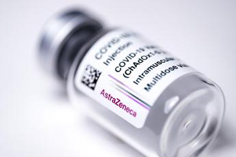 Vaccino AstraZeneca e lotto sospeso, le news di oggi