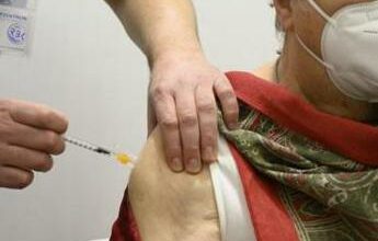 Vaccino covid Lazio over 70, oggi al via le prenotazioni