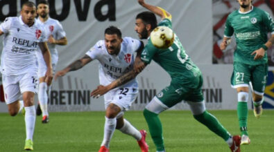 Avellino-Padova 0-1, Braglia stavolta toppa la semifinale. Irpini col Cosenza in Serie C
