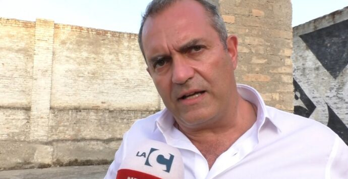 Luigi de Magistris: “Migliaia di famiglie calabresi in grave emergenza abitativa”
