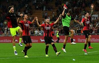 Serie A, il Milan piega 2-0 la Lazio: gol di Leao e Ibra