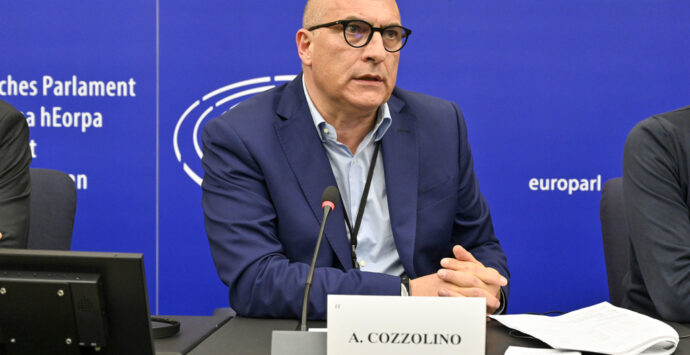 L’eurodeputato Cozzolino (Pd): “A Cosenza ora M5S converga su Franz Caruso”