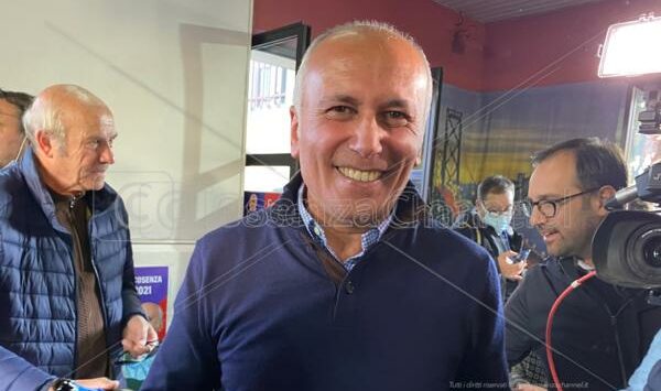 Cozzolino (Pd): “Franz sindaco? Messaggio di speranza per la Calabria”