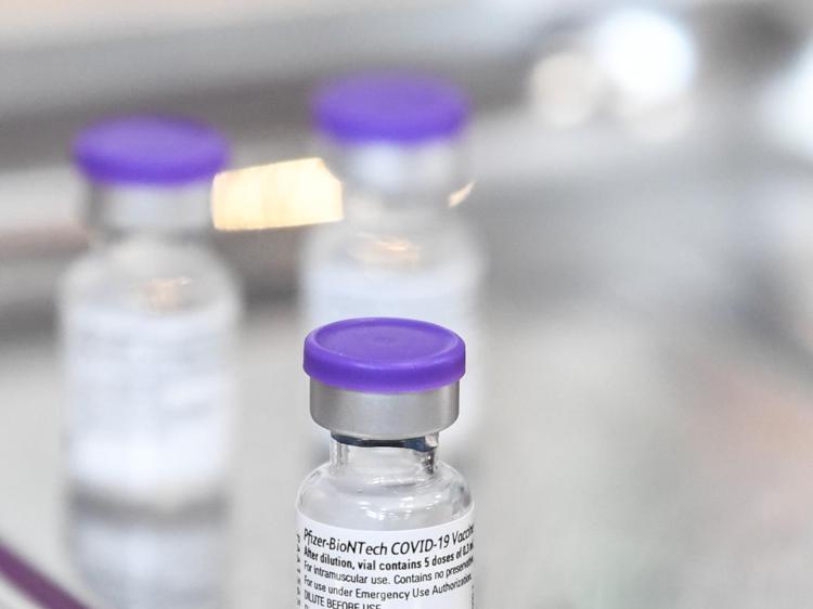 Vaccino 5-11 anni, Pfizer efficace al 90,7%: verso responso Fda