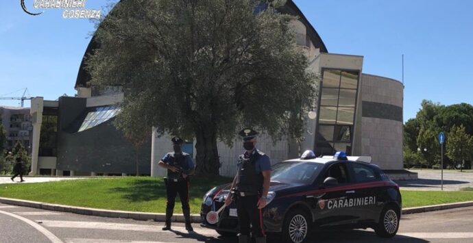 Matrattamenti in famiglia: Carabinieri eseguono misure cautelari