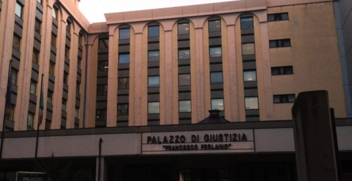 Arresti a Cosenza, restituiti i beni all’avvocato Rosa Rugiano