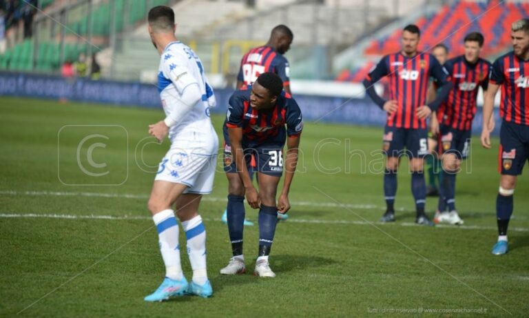 Cosenza-Brescia 0-0, pagelle: Matosevic decisivo, Kongolo corre per due