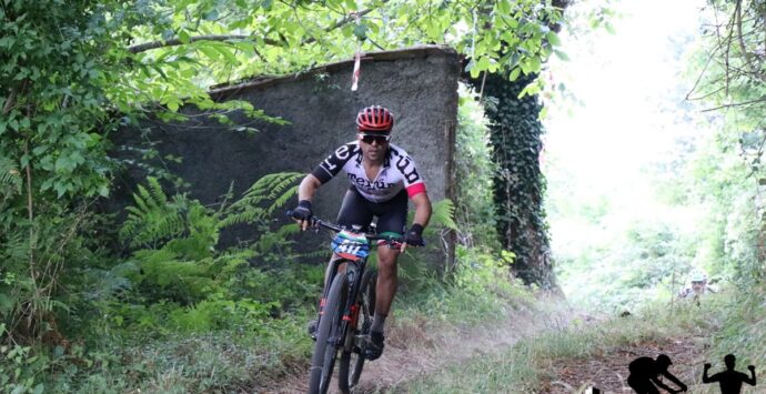 In bici tra le bellezze del Pollino: riparte la Gran Fondo dei Bruzi e fa tappa a Laino Borgo