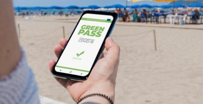 Super green pass e Green pass base: le nuove regole da aprile