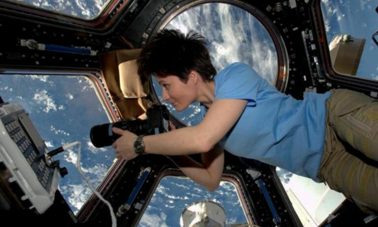 Samantha Cristoforetti e la “Crew 4” arrivati sulla Stazione Spaziale Internazionale