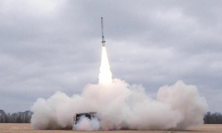 Guerra in Ucraina, Russia simula lancio di missili balistici nucleari
