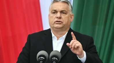 Orban a von der Leyen: «No ad embargo Petrolio dalla Russia»