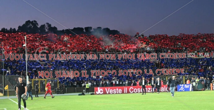 Cosenza-Brescia, stadio “San Vito-Gigi Marulla” tutto esaurito: sarà un inferno