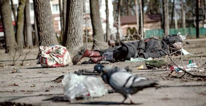 Ucraina, procura Kiev: 290 corpi dissotterrati a Irpin